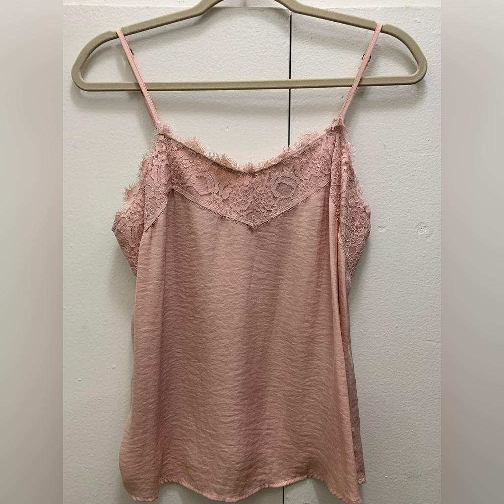 Who What Wear women’s blouse baby pink Size: Small